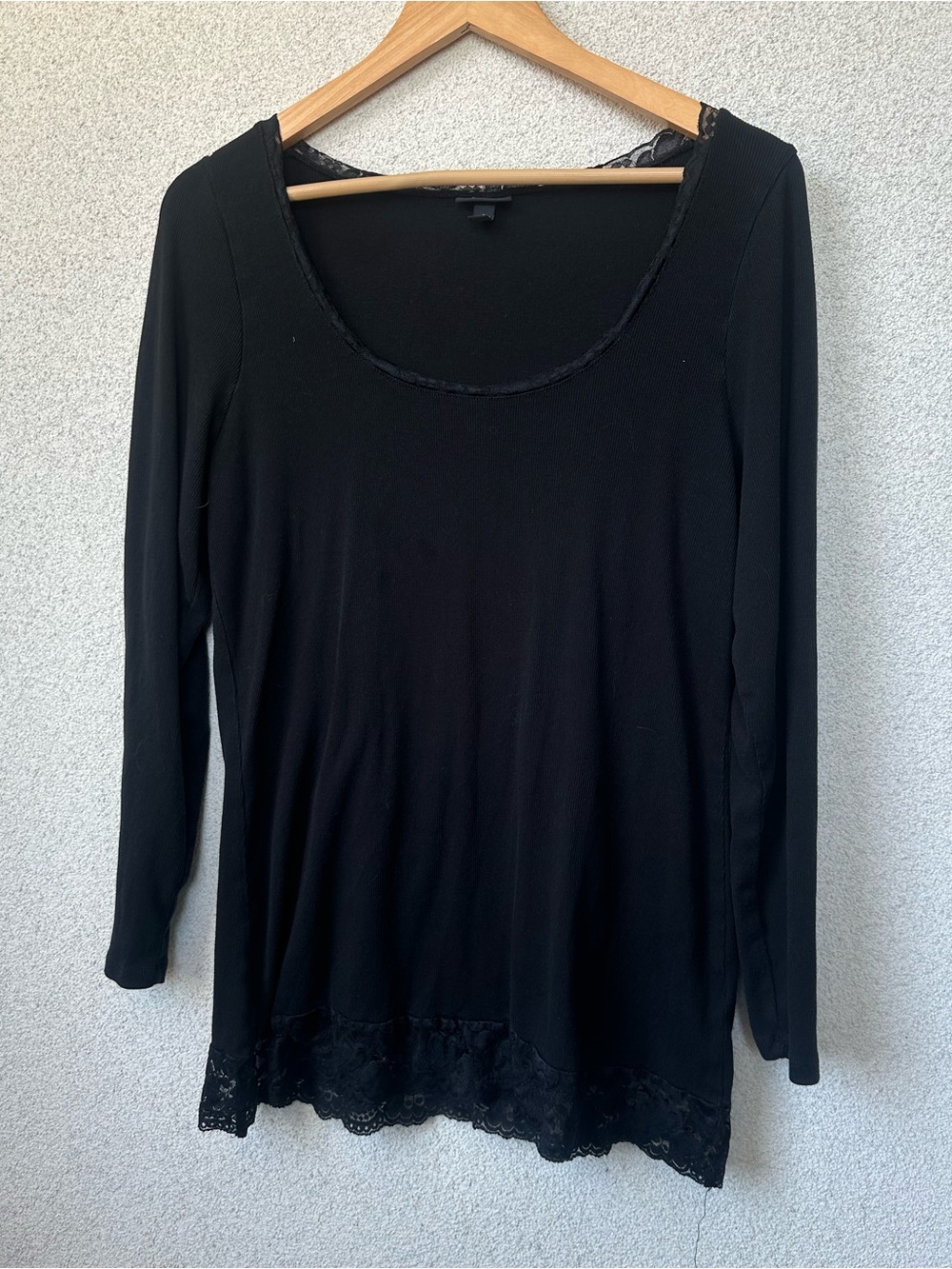 Torrid Black Ribbed Lace Trim Long Sleeve Top Size 2 (18/20)